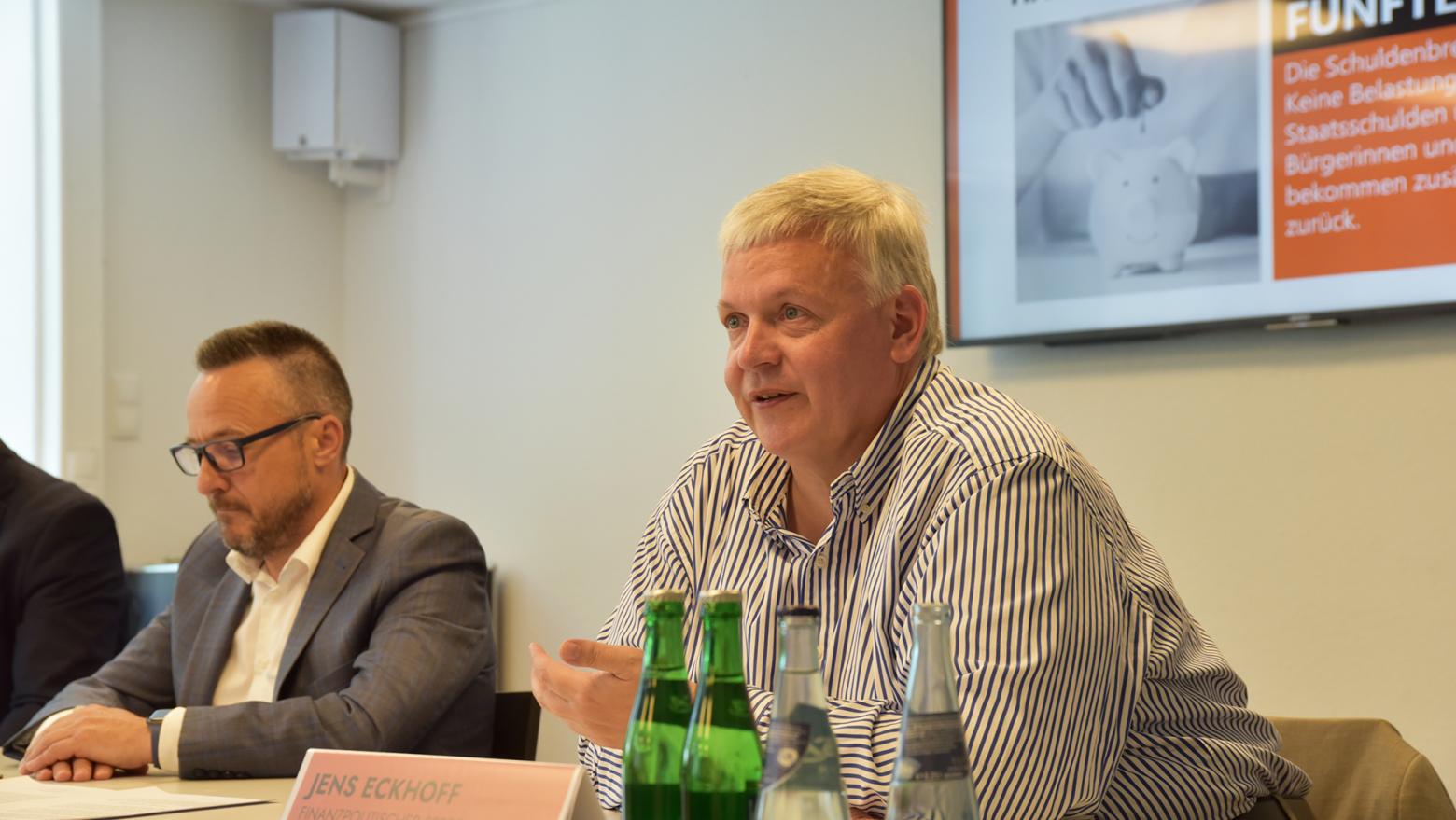Jens Eckhoff, finanzpolitischer Sprecher (vorne) und Fraktionsvorsitzender Heiko Strohmann