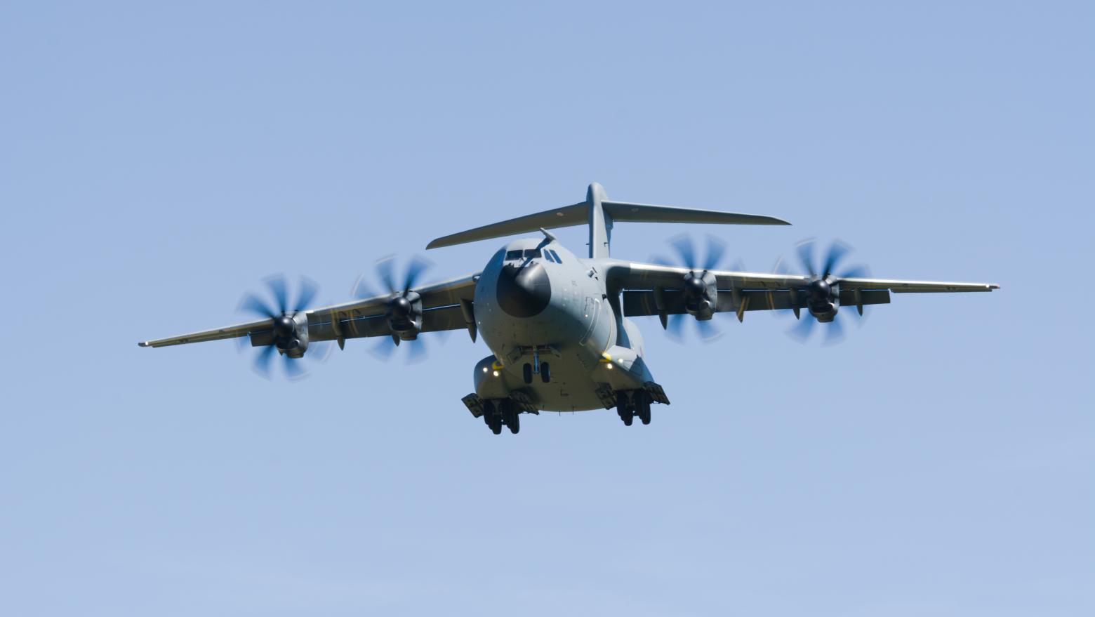 Ein Airbus A400M in der Luft